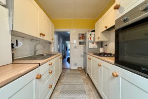 Kitchen- click for photo gallery